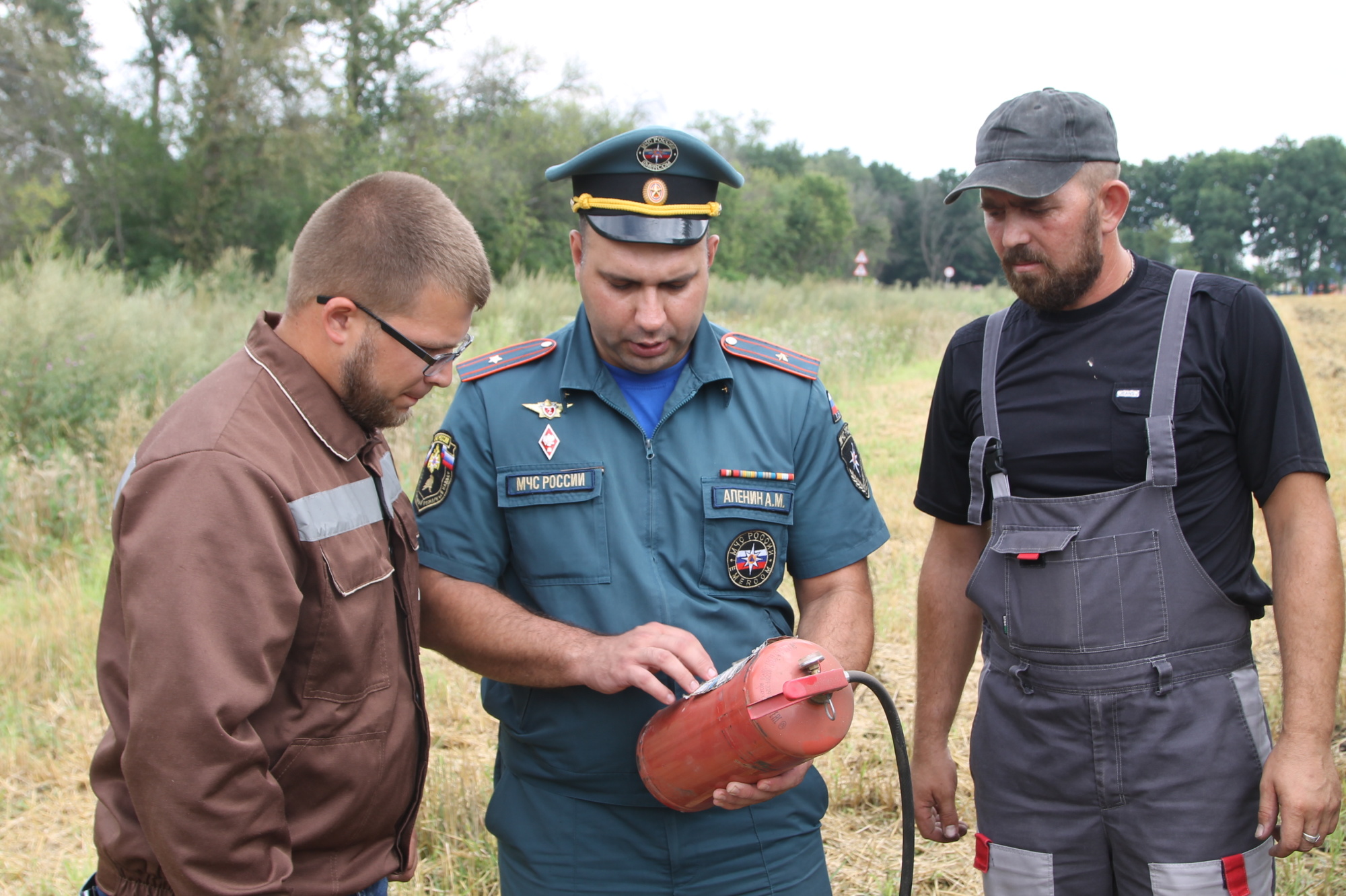 Курские спасатели контролируют безопасность во время уборочной кампании |  10.08.2022 | Курск - БезФормата