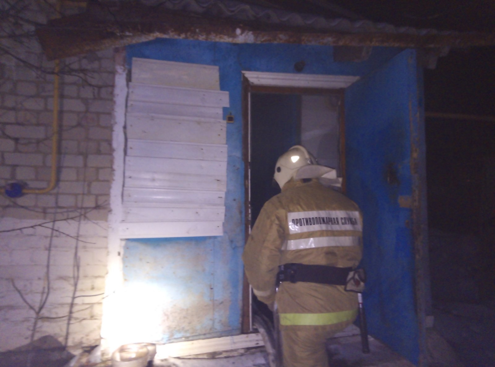 Пожар на ул. Комсомольская в п. Пристень Курской области ликвидирован