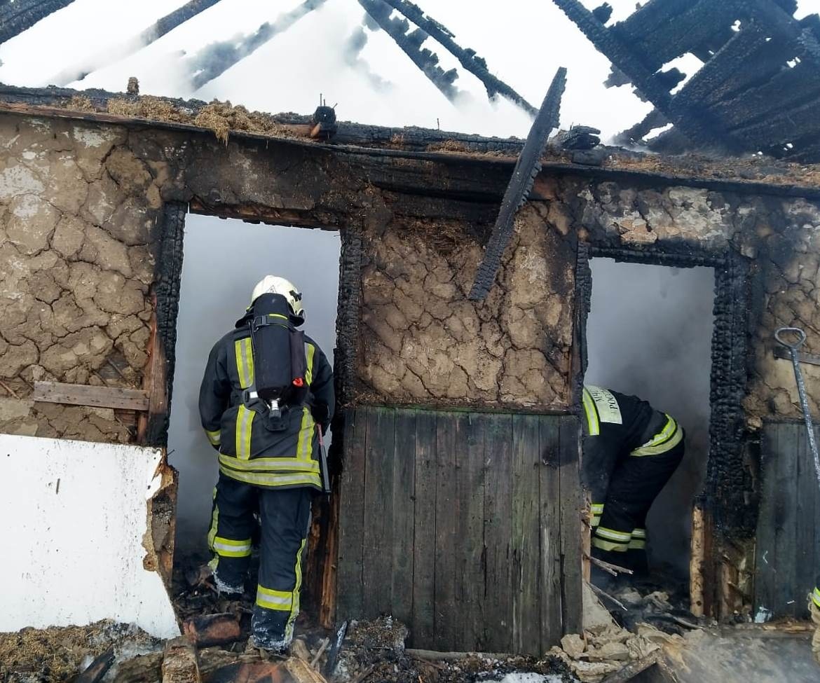 Пожар в деревне Михайлово Курского района Курской области ликвидирован -  Оперативная информация - Главное управление МЧС России по Курской области