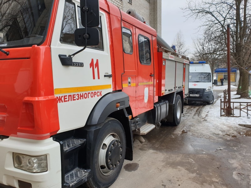 Пожар Заводской проезд в городе  Железногорске Курской области ликвидирован